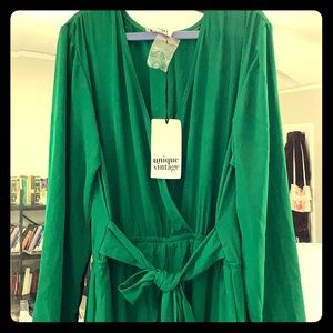 Green maxi v neck dress